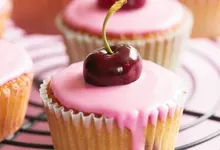 cupcakes desserts 1910x1910 wallpaper Art HD Wallpaper
